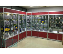 數(shù)碼產(chǎn)品展柜熱賣促銷，引領(lǐng)科技消費(fèi)新浪潮